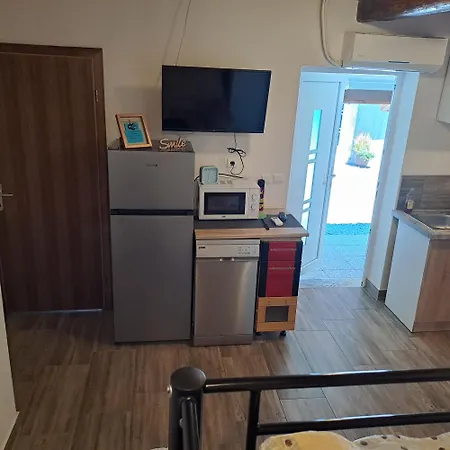 Apartma Kolpa Krasinec Апартаменты Gradac